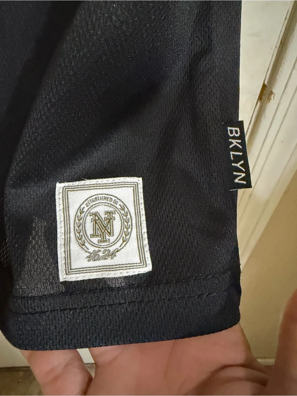 Brooklyn Cloth V-neck Short Sleeve Men Shirt (147)